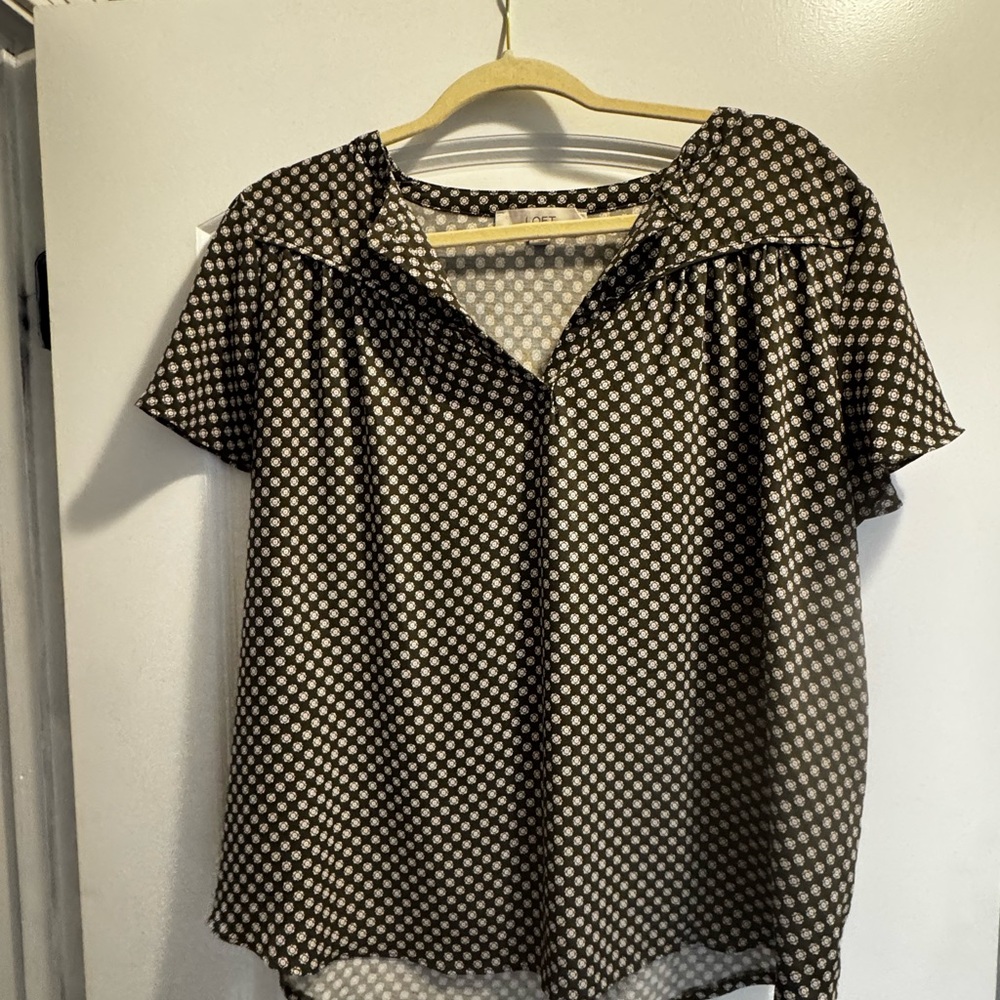 LOFT Dark Green and Cream Patterned Blouse